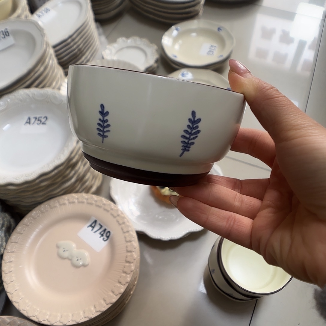 瓷片瑕疵特价陶瓷米饭碗