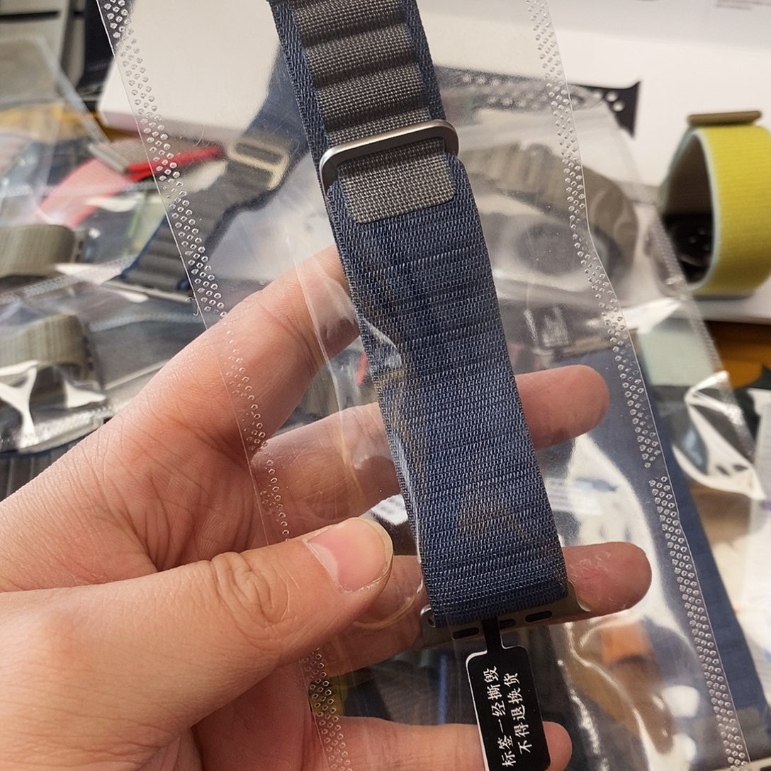 小***哥99新二代蓝色高山回环m