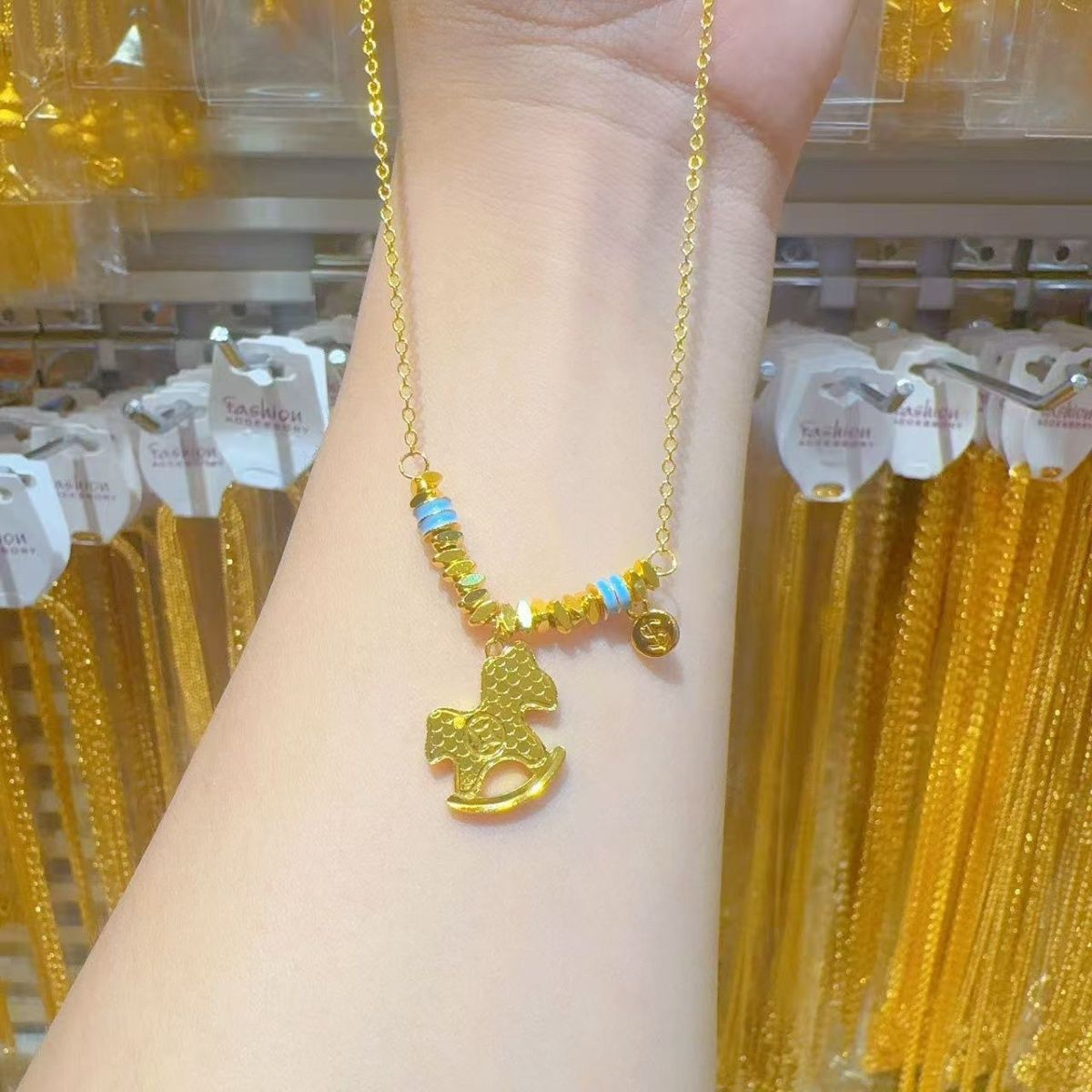 项链 H2204经典黄色碎冰冰小马项链