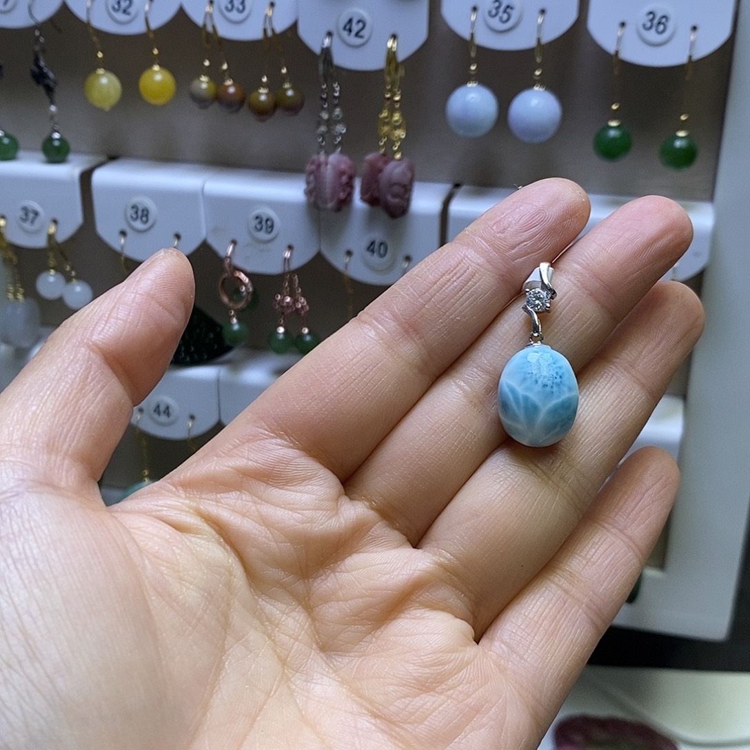 针钠钙石（海纹石）银S925镶嵌颈饰