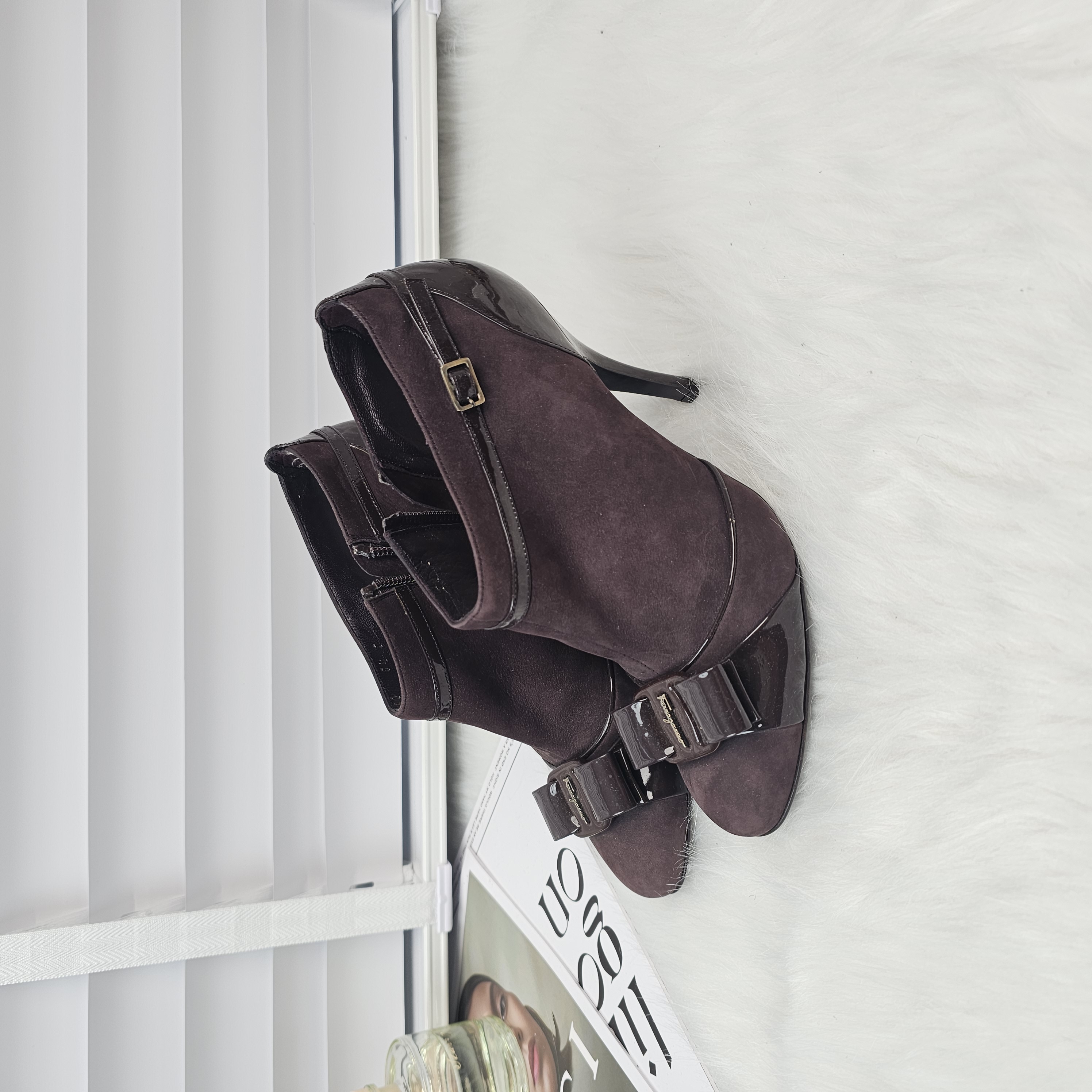 95新 FERRAGAMO/菲拉格慕 带跟短靴 /8282