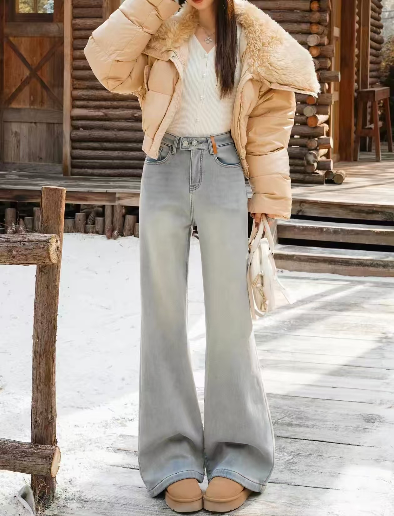 【杨】秋冬浅蓝微喇牛仔裤女宽松不贴腿弹力直筒喇叭裤