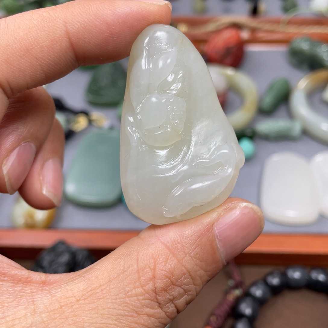 和田玉颈饰未镶嵌