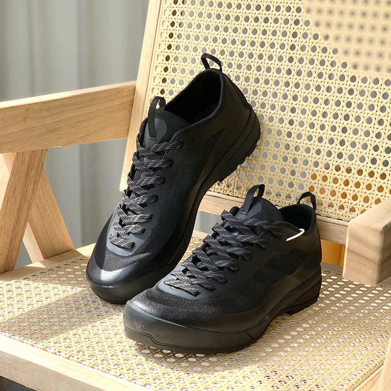 轻盈透气 夏季耐磨防滑男女士户外登山运动休闲鞋旅游跑步鞋R1026