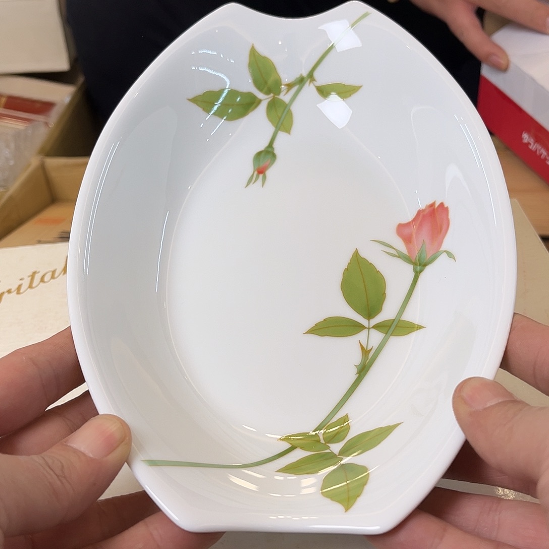 盖碗在家门口看到有条不太