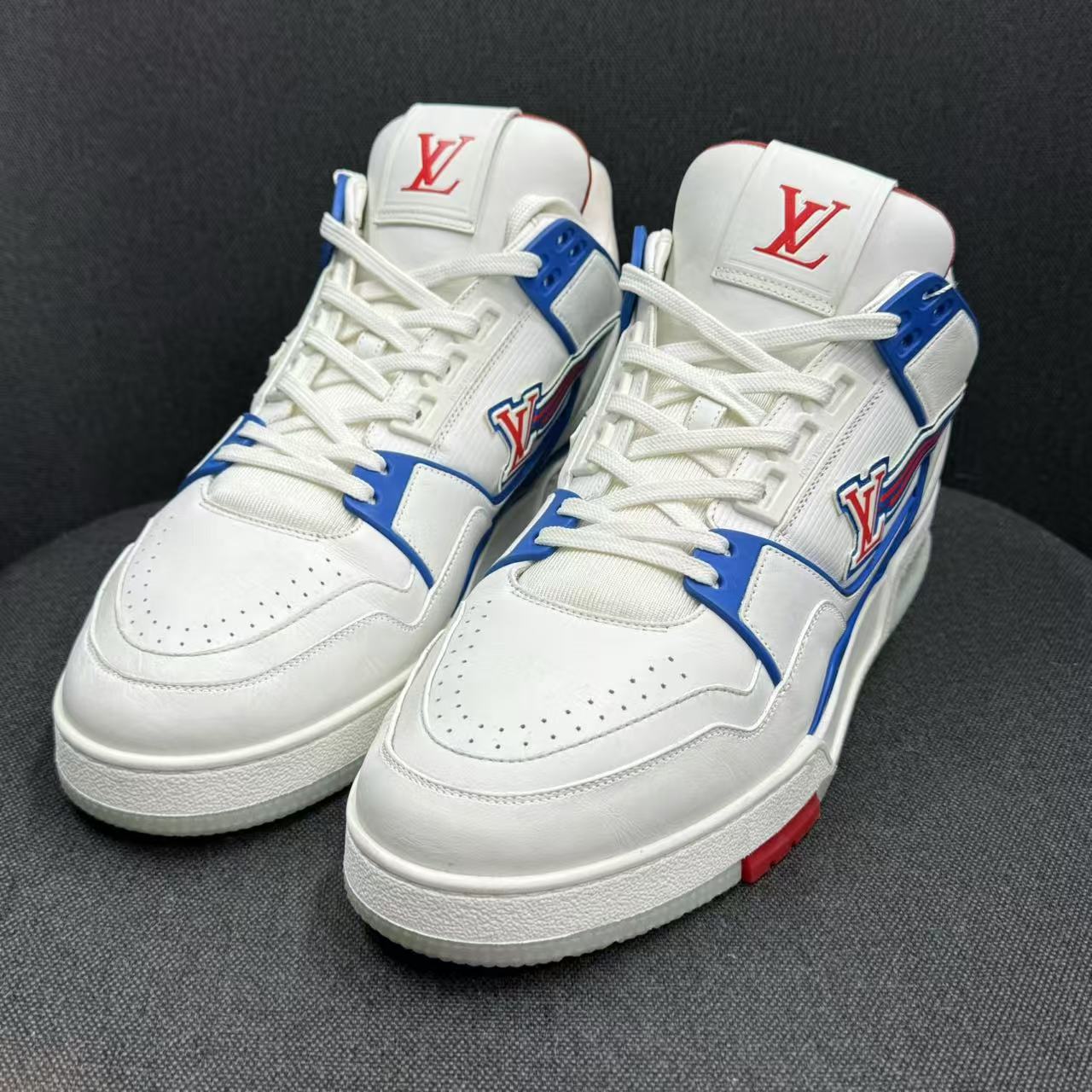 95新 LouisVuitton/路易威登 经典高帮美国队长trainer奢鞋