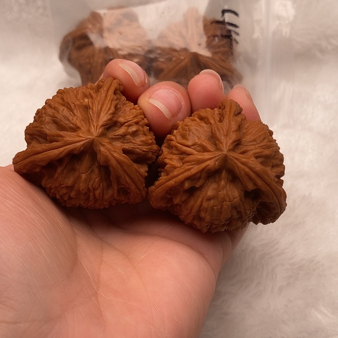 禹***伯吊坠文玩核桃三棱