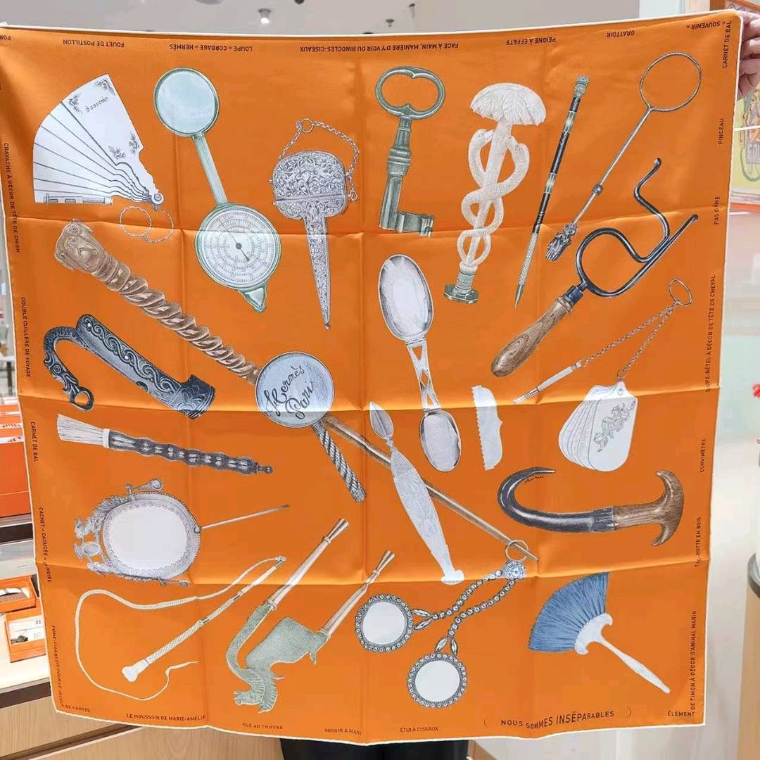 未使用 Hermes/爱马仕 爱马仕/Hermes全️"形影相随”丝巾！尺寸