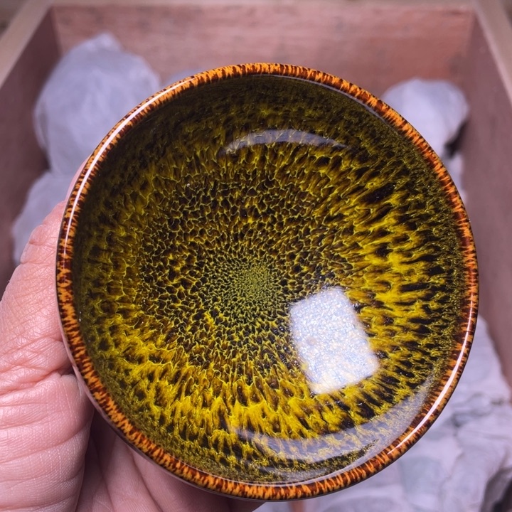 茶盏在干嘛呀亲爱呢亲爱