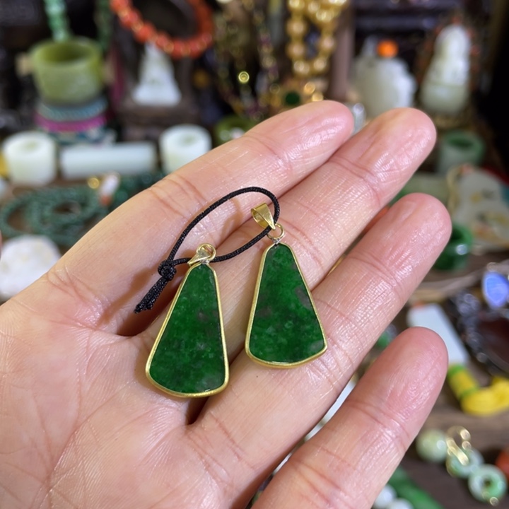 翡翠未镶嵌耳饰精品精品精品精品精品精品