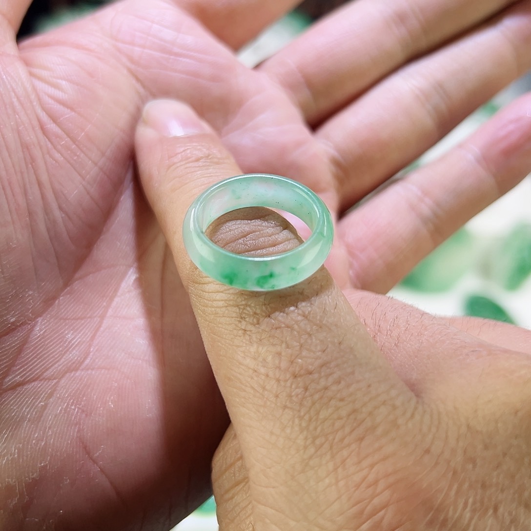 石英质玉戒圈未镶嵌