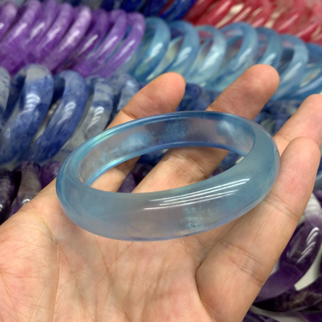 吉***意海蓝宝石未镶嵌手镯