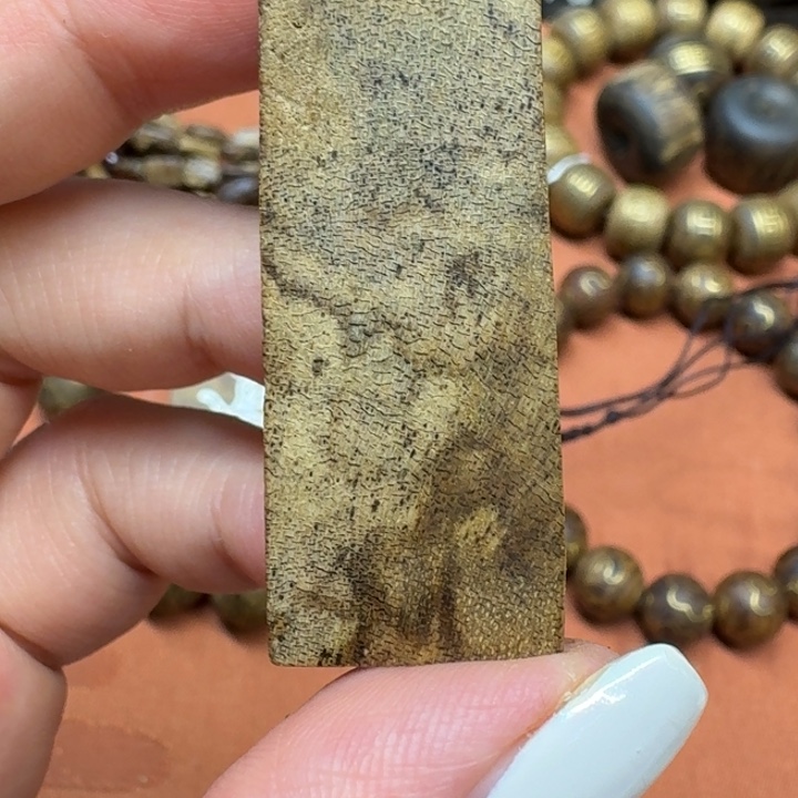 大叶紫檀（黑酸枝木类）