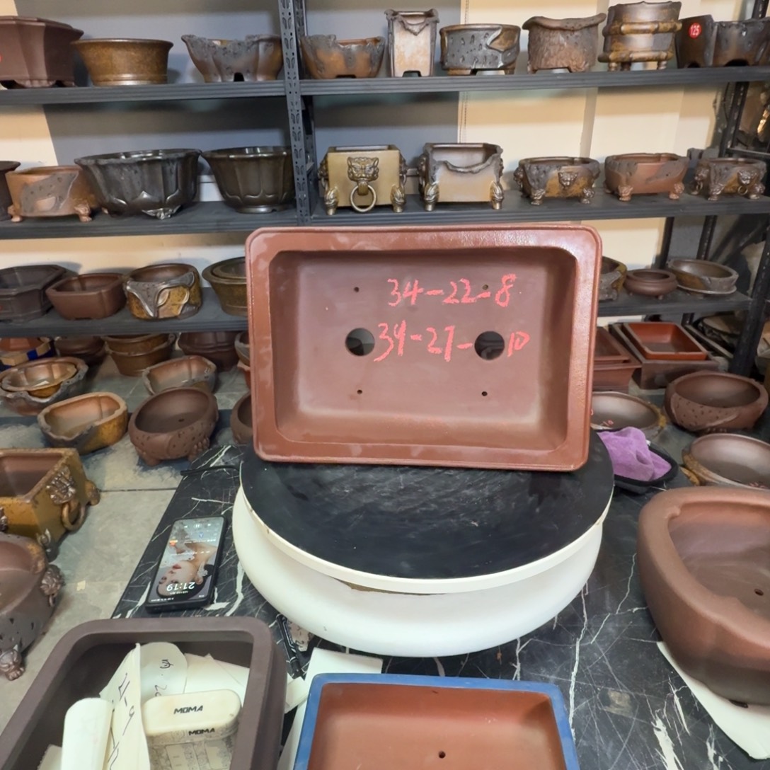 瑕疵紫砂花盆紫砂花盆