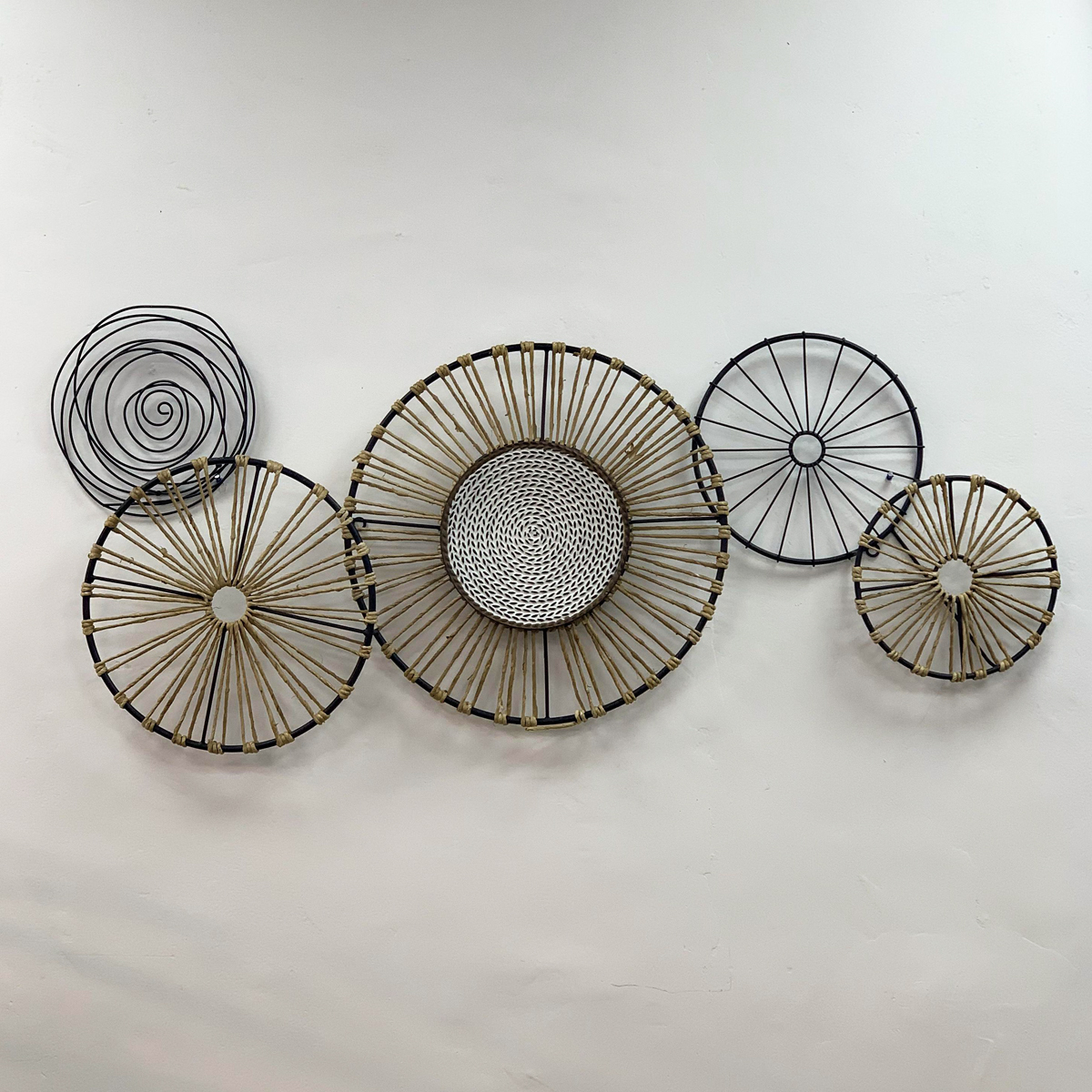 北欧侘寂波西米亚复古草编民宿客厅藤编墙壁家居装饰挂件墙面壁饰