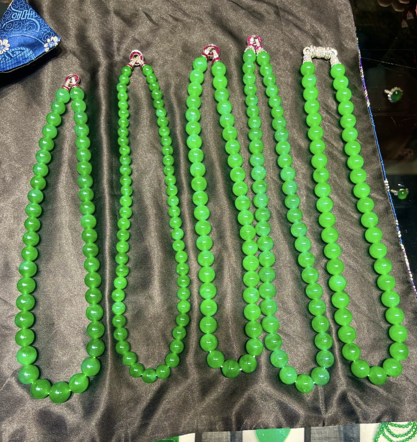 缅甸天然A货翡翠……客服链接