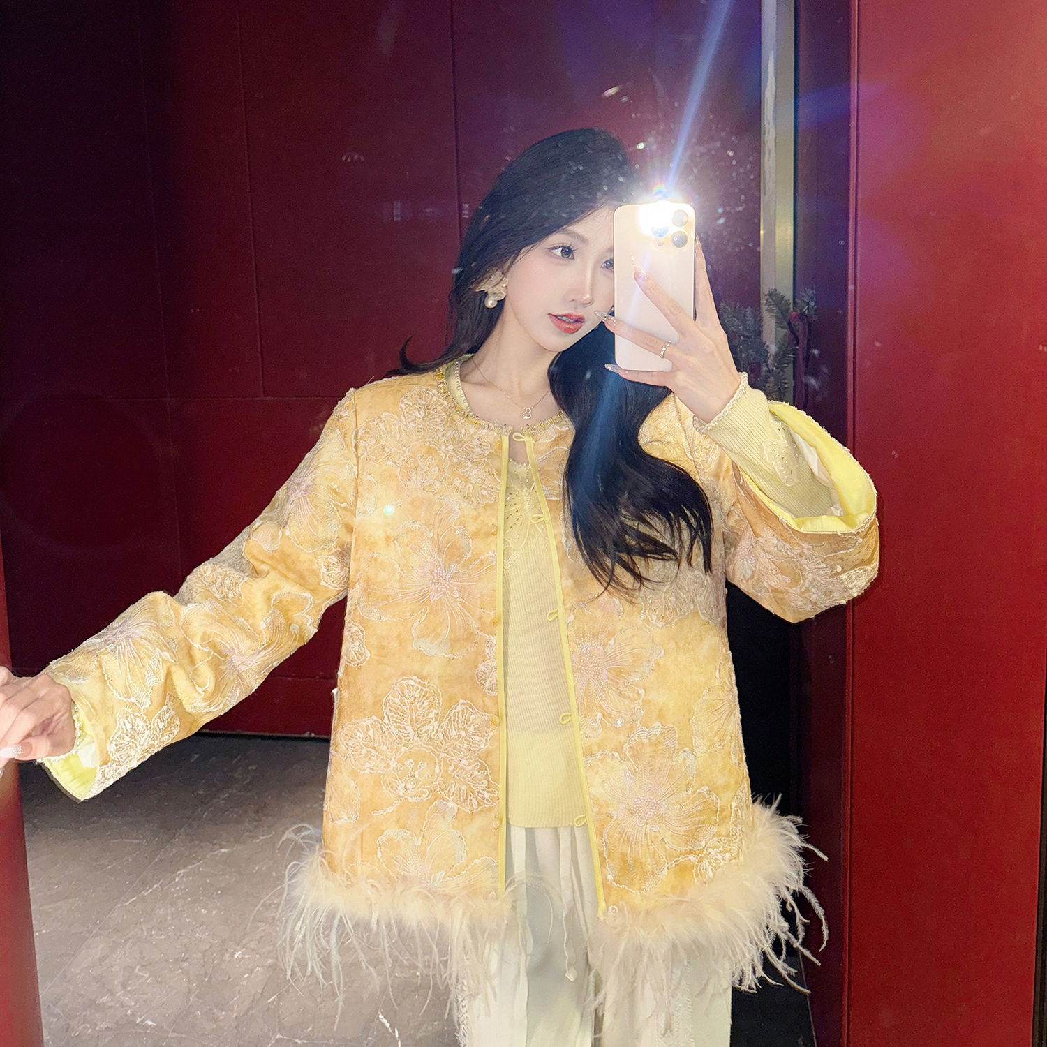 果果家 新中式女装厚款长袖刺绣圆领花纹上衣2025秋冬羽绒服外套