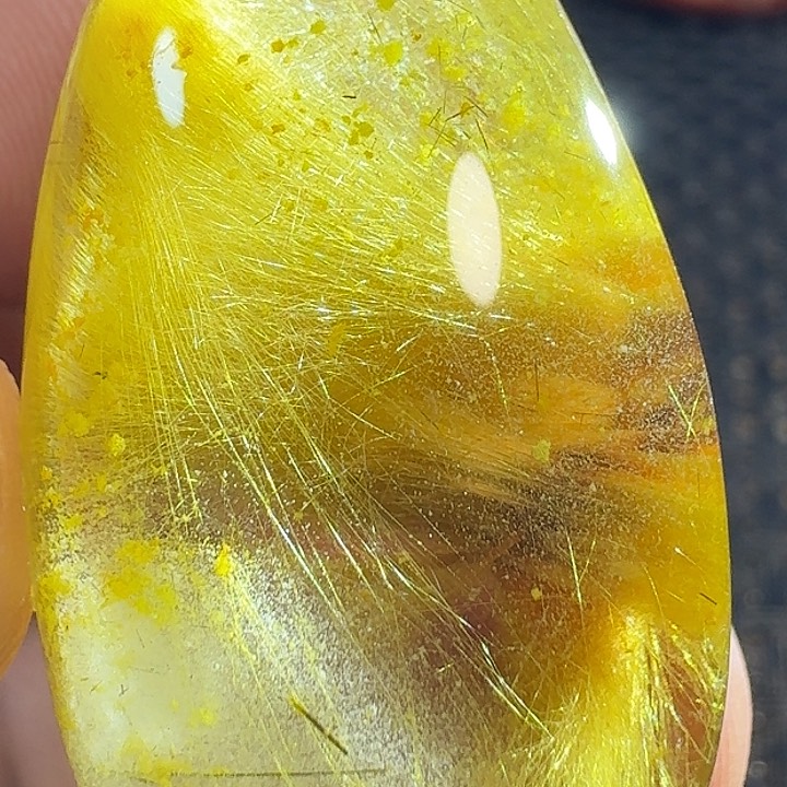 玉***鹿未镶嵌颈饰水晶好