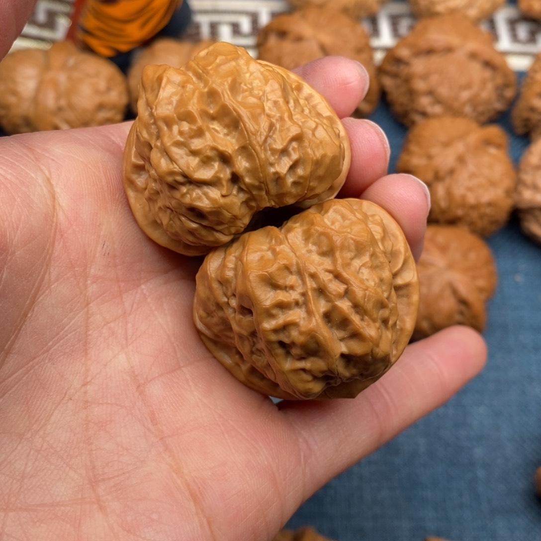 文玩核桃把件38全品三角蛙