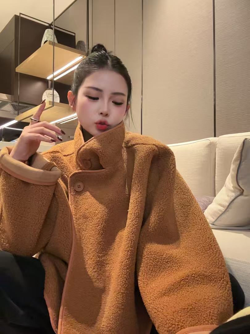 设计高级感宽松通勤老钱风皮毛一体外套