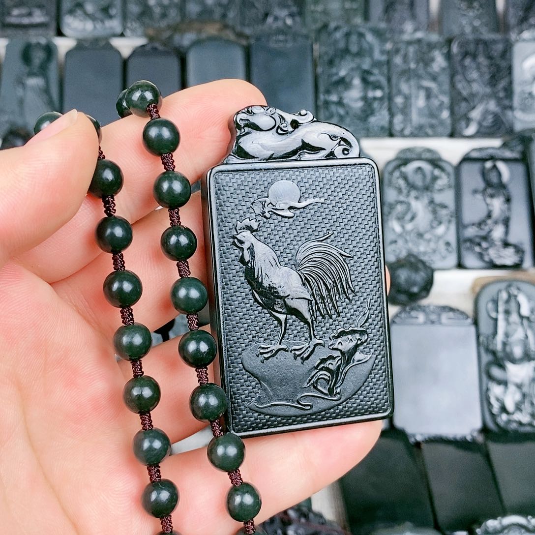 和田玉颈饰未镶嵌陈