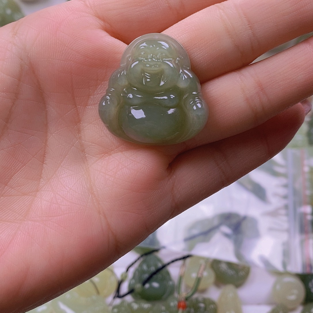 不***.和田玉未镶嵌颈饰