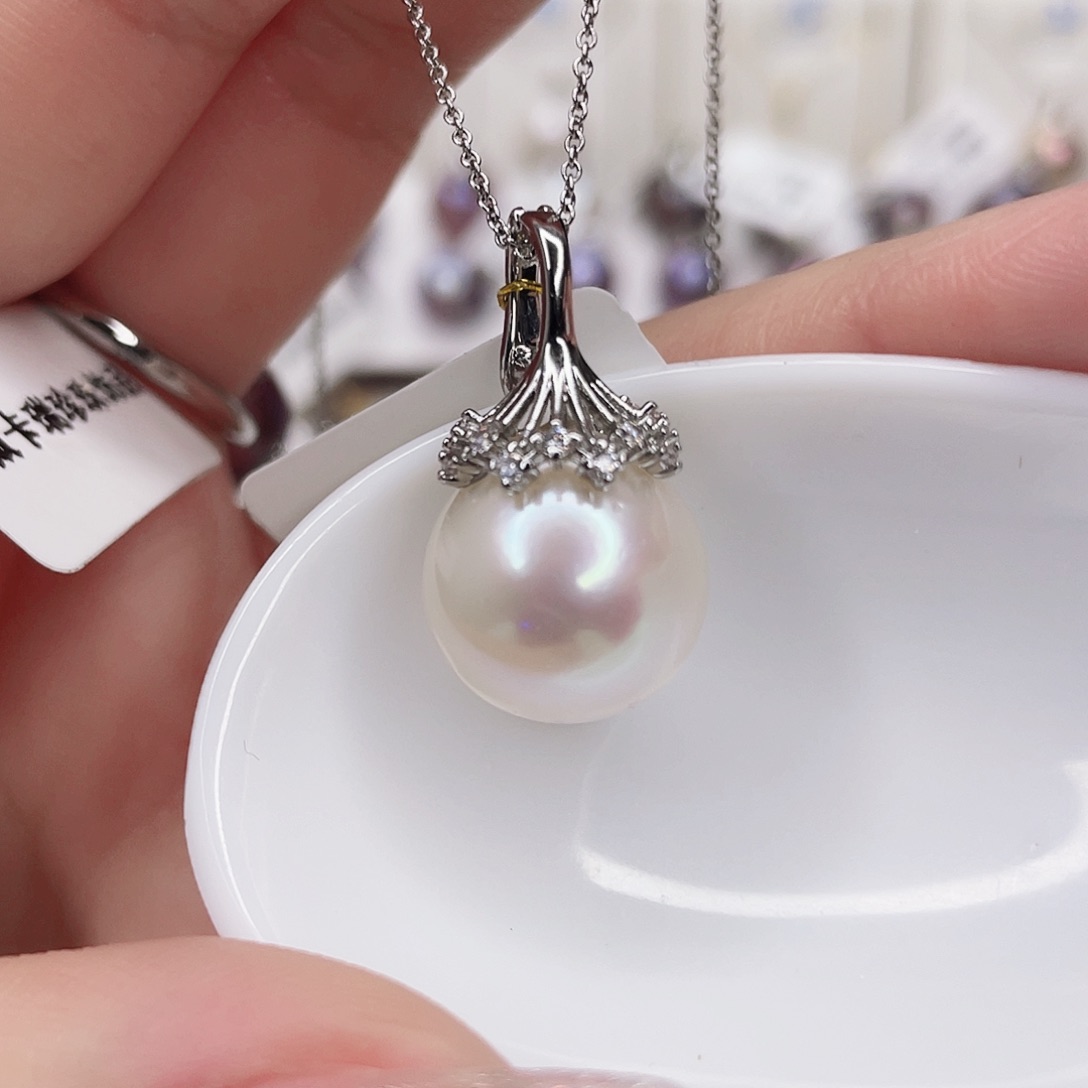 淡水珍珠吊坠(赠链)未镶嵌