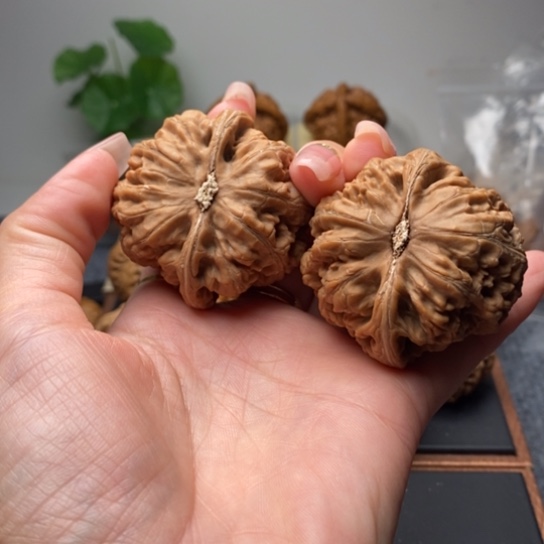 吊坠文玩核桃全品47粗筋头货