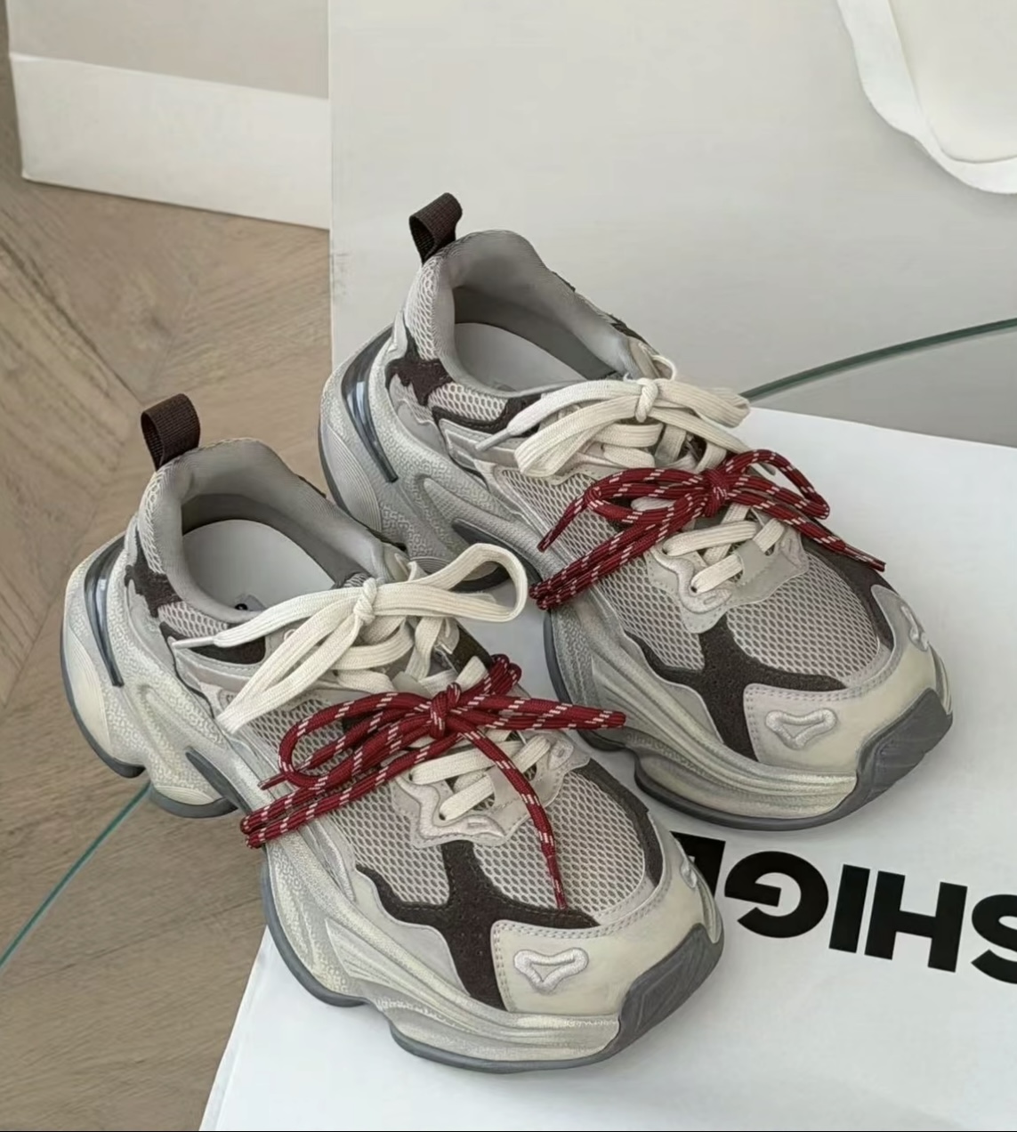 诗歌兰2025新款擦色皮拼色老爹鞋增高时尚休闲潮流透气女款休闲鞋