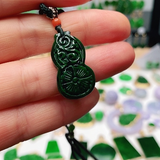 翡翠耳饰未镶嵌挂件