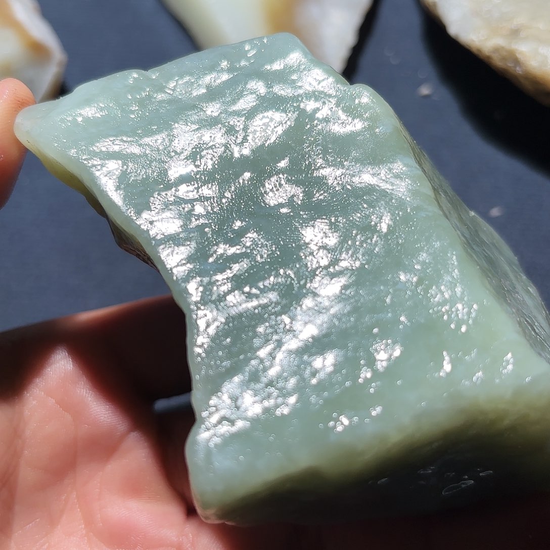 和田玉未镶嵌珠宝奇石