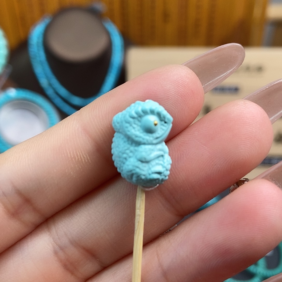 绿松石雕刻未镶嵌