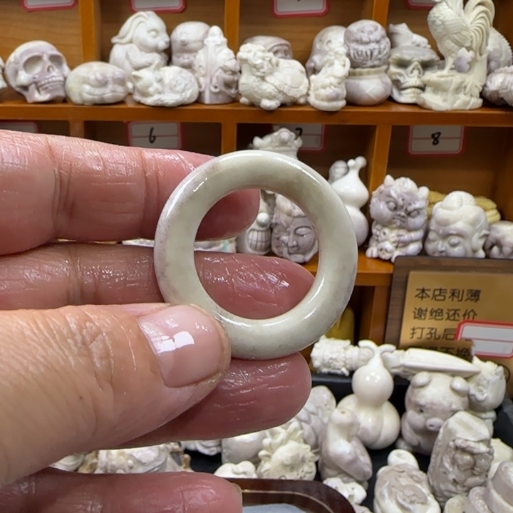 扳***扳非金属配饰鹿角雕刻一个