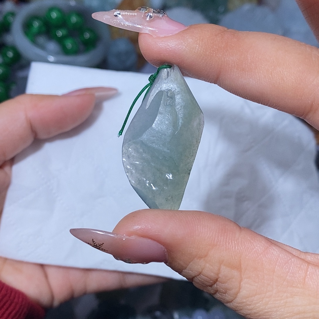 小***狼定制翡翠未镶嵌翡翠