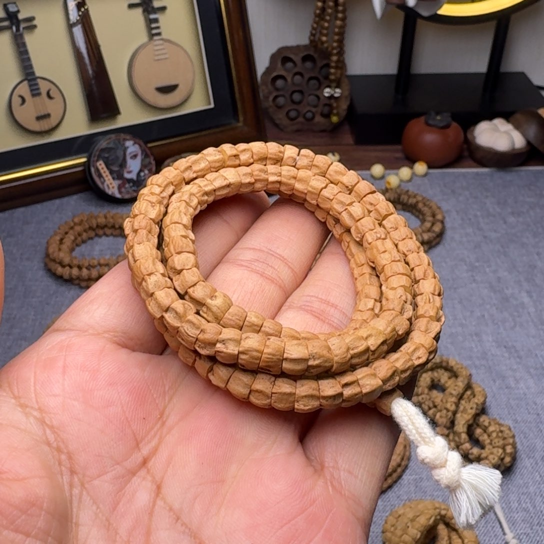 柏香籽/百香籽吊坠