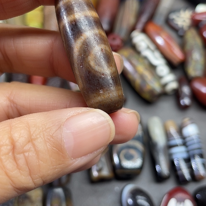 唐***甜玛瑙/玉髓未镶嵌颈饰