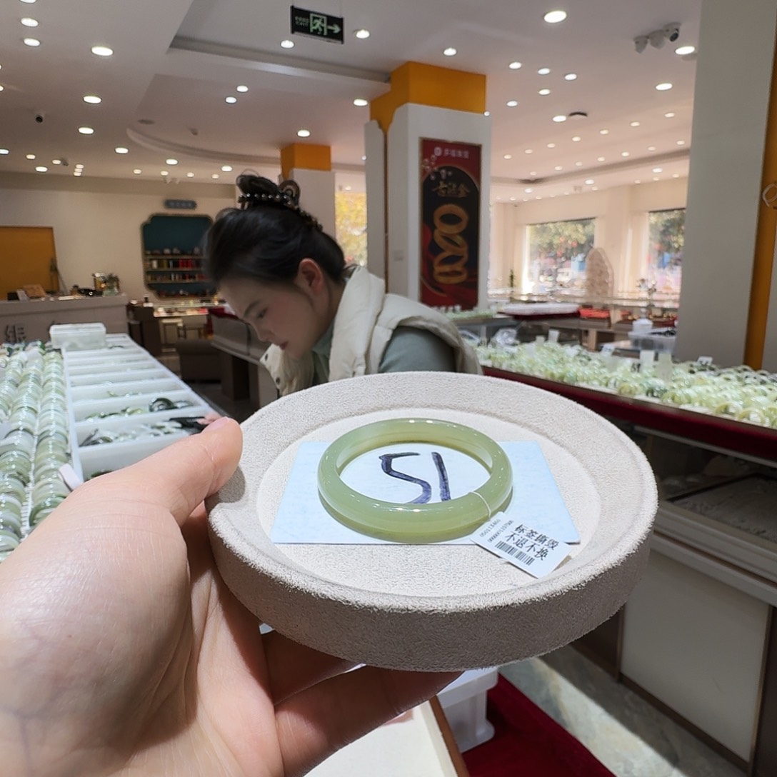 和田玉未镶嵌手镯52