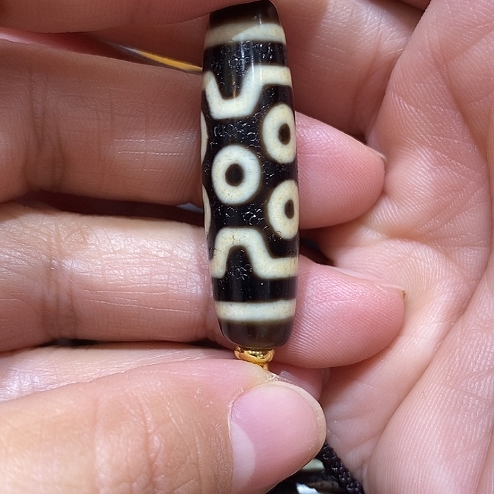 摇***人玛瑙/玉髓未镶嵌珠宝半成品