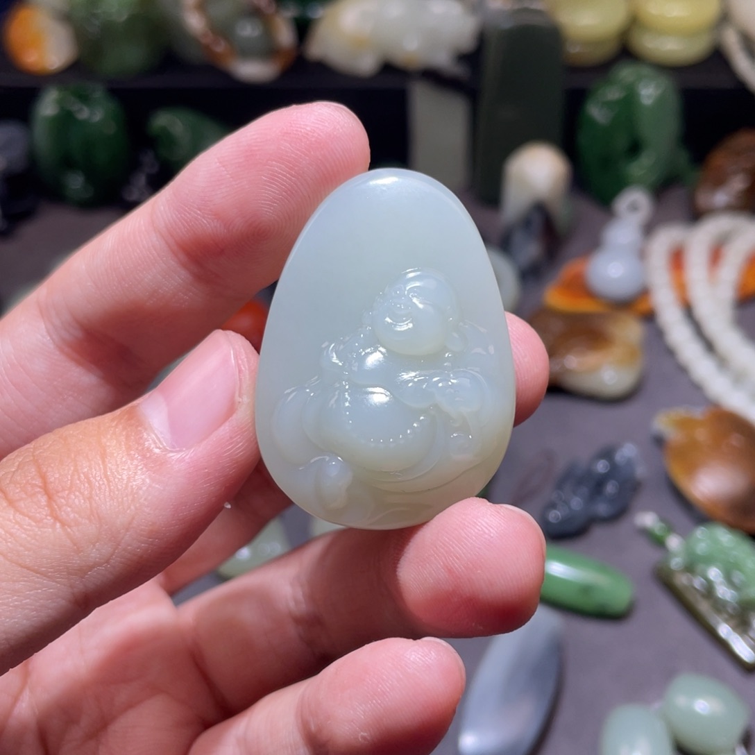 和田玉颈饰未镶嵌