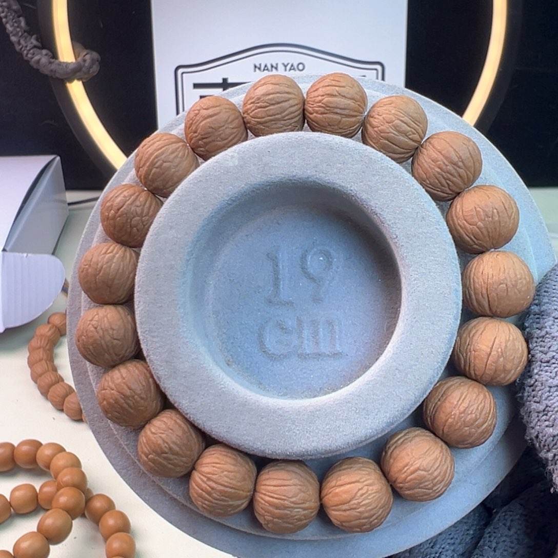 猴头核桃吊坠瑞****?老树凤13.0-13.3手串