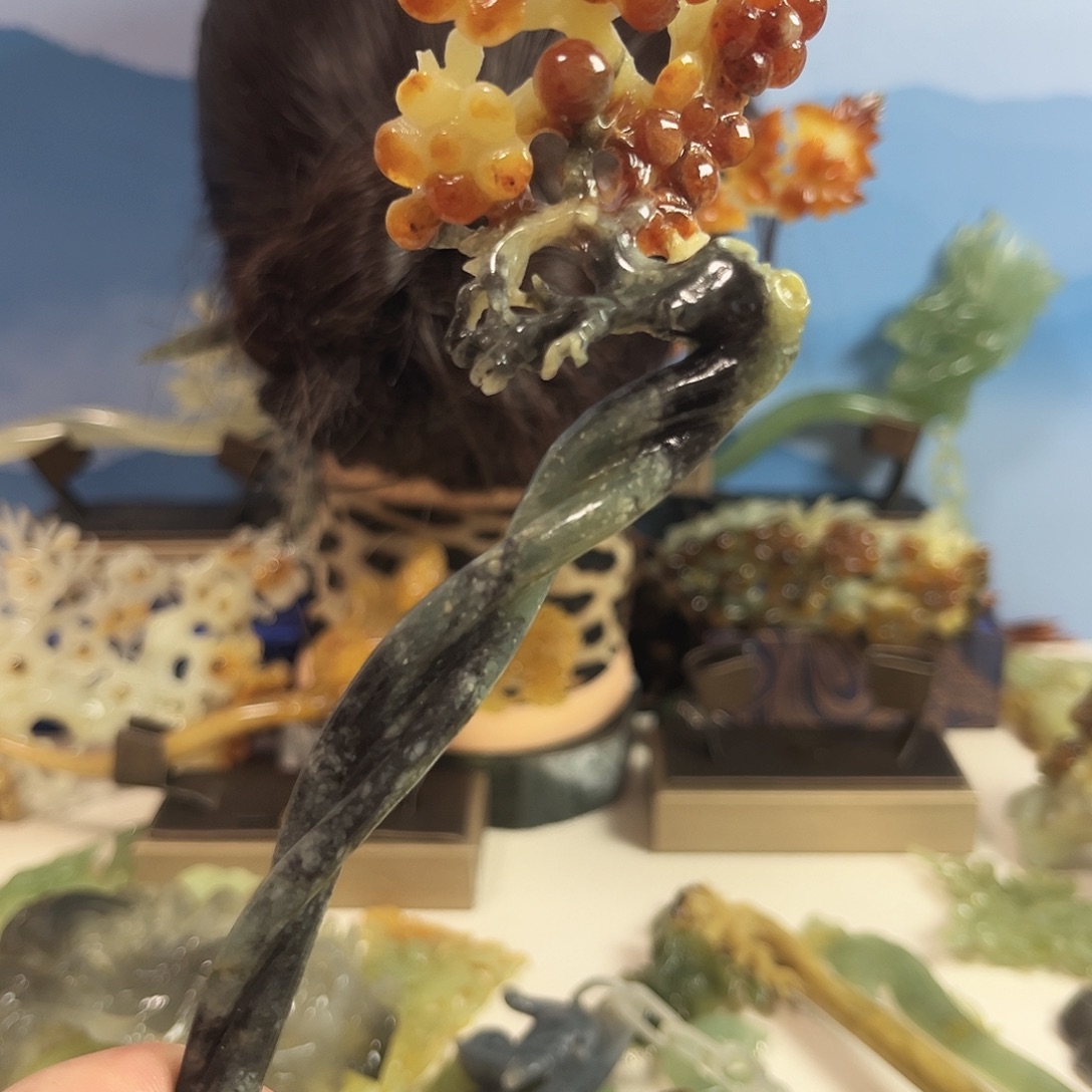 花****蛇纹石玉合金发饰