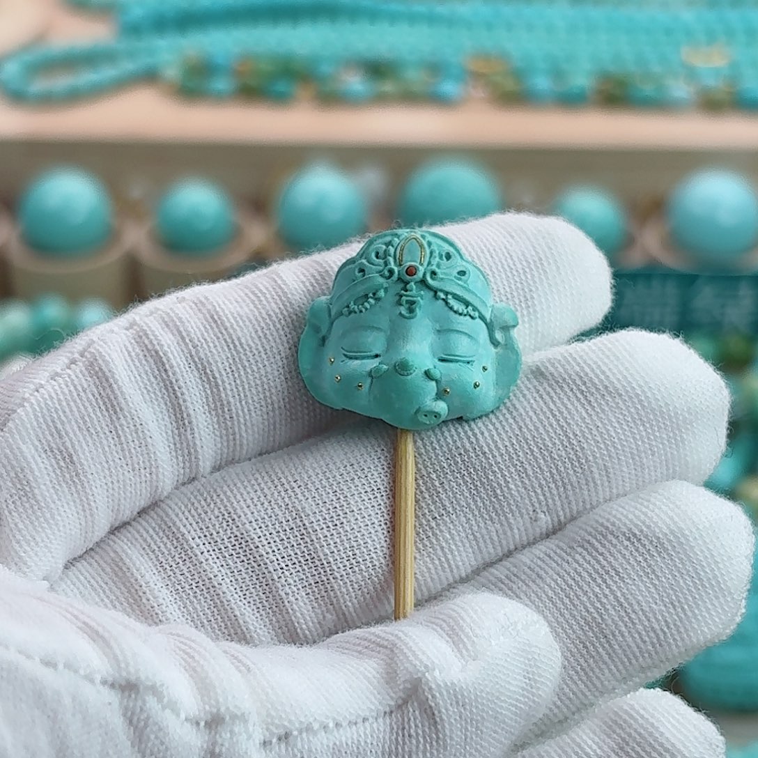 绿松石未镶嵌珠宝奇石