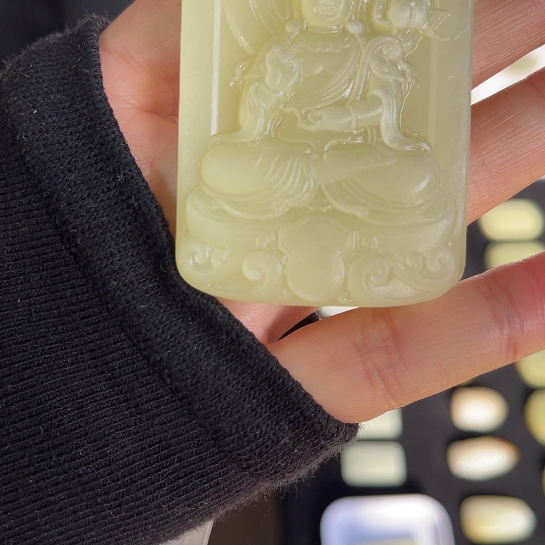 和田玉（黄玉）未镶嵌颈饰
