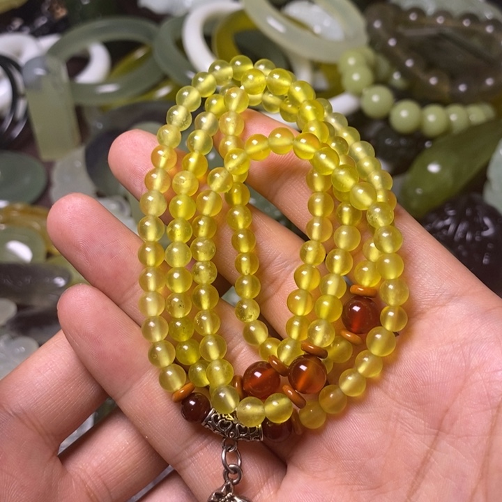 岫玉岫玉颈饰未镶嵌