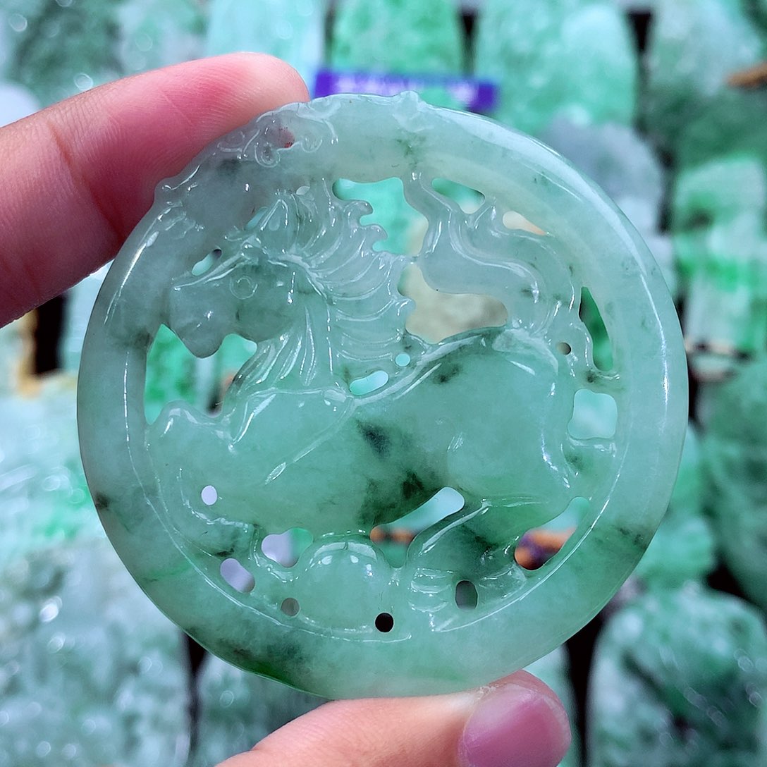 吊坠(不含链)未镶嵌翡翠