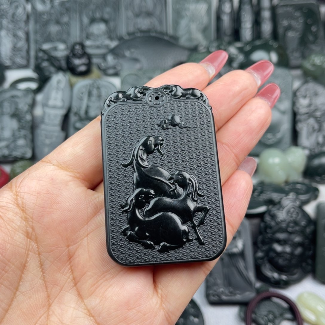 和田玉颈饰未镶嵌