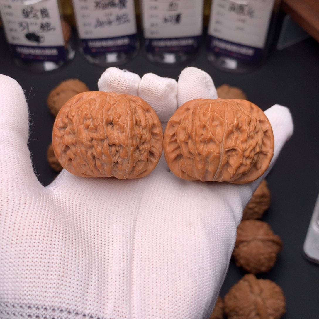 文玩核桃吊坠43正磨