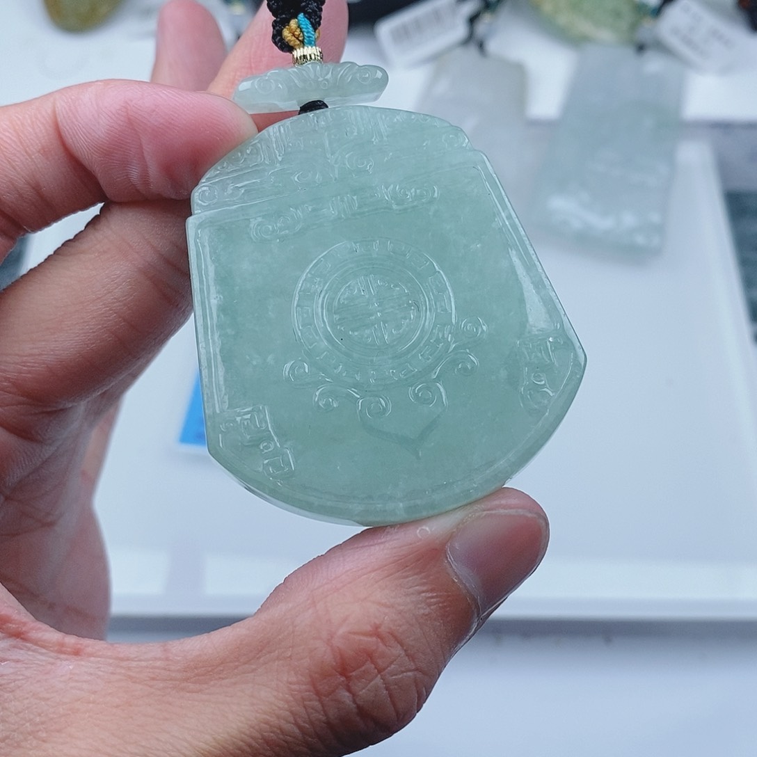 翡翠颈饰未镶嵌148526928845