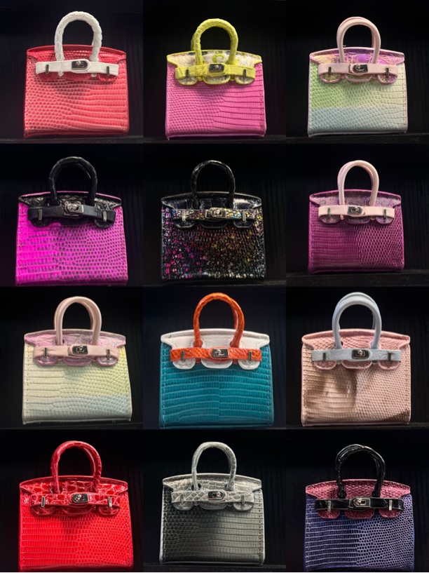 【羊蛙蛙潮玩】爬楼大作战迷你包