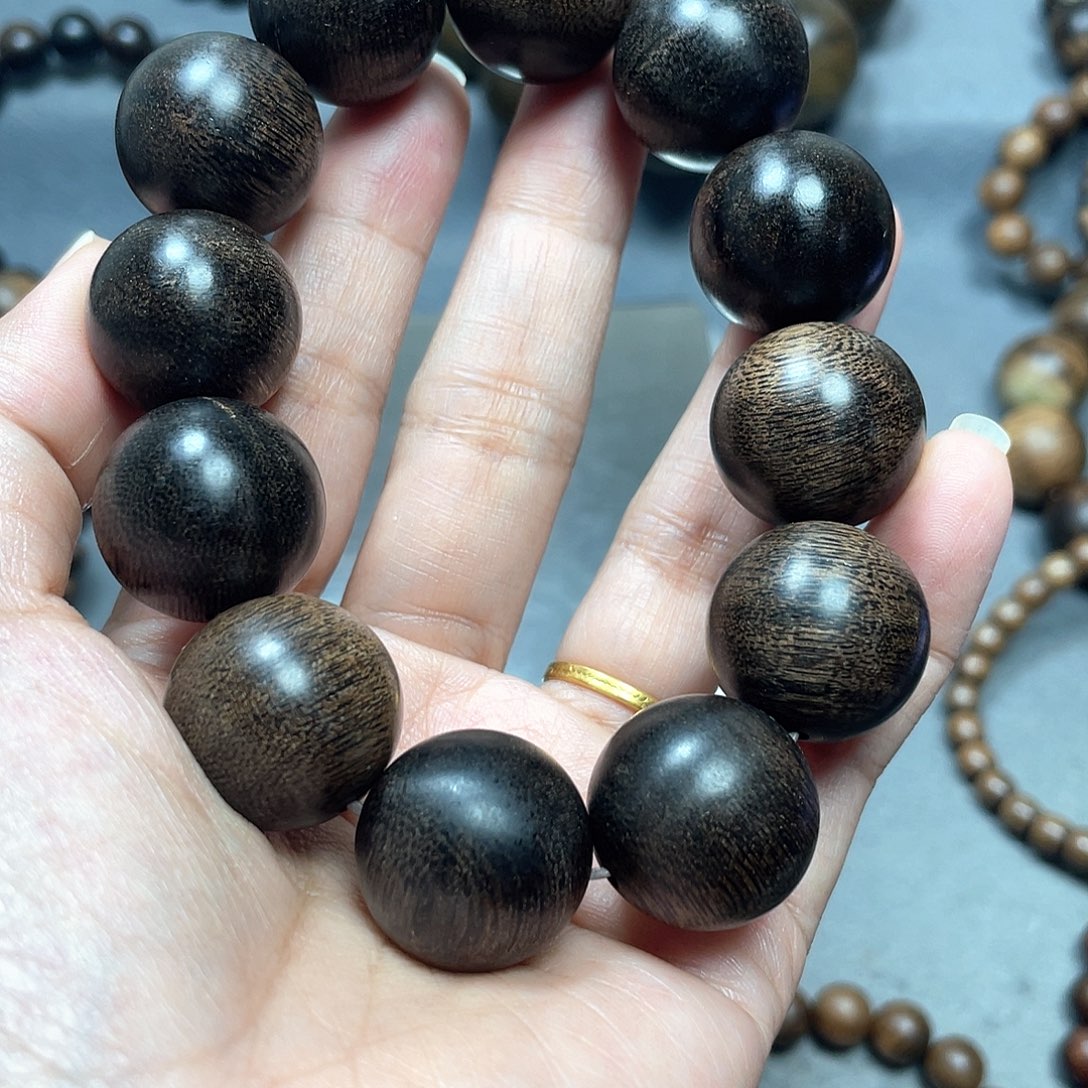 沉香手串初****”芽庄白棋2.0